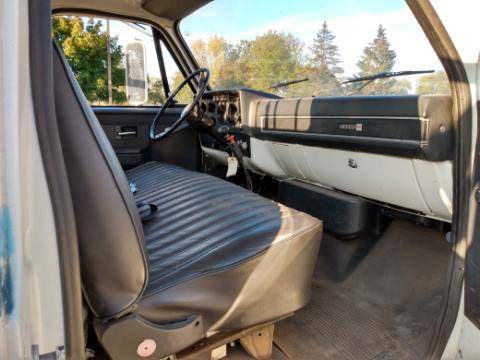 1989 gmc 7000 stake bed for sale in Brookfield, IL – photo 2