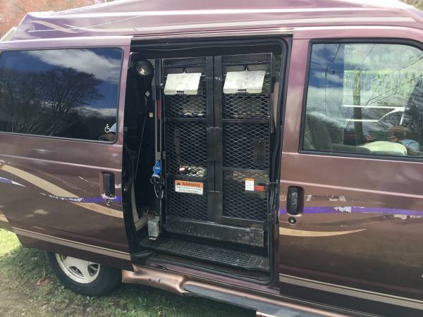 Handicap Astro van for sale in clinton, CT – photo 15