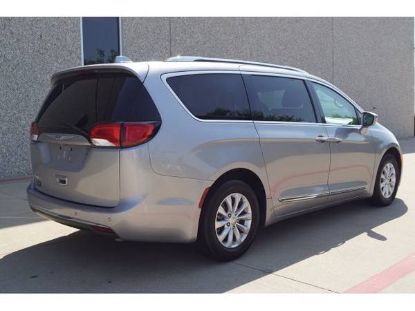 2018 Chrysler Pacifica Touring L for sale in Arlington, TX – photo 3