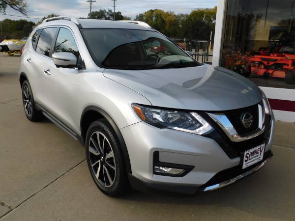 2019 Nissan Rogue SL AWD (#7082) - cars & trucks - by dealer -... for sale in Salina, KS – photo 5