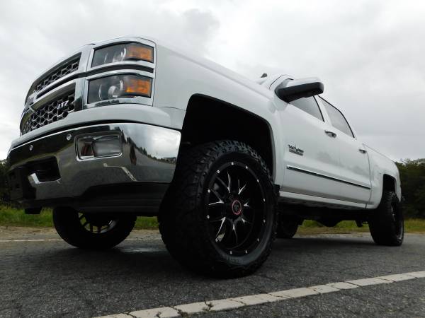 LIFTED 15 CHEVY SILVERADO 1500 LTZ CREW 4X4 20X10 NEW 33X12.50... for sale in KERNERSVILLE, NC – photo 11