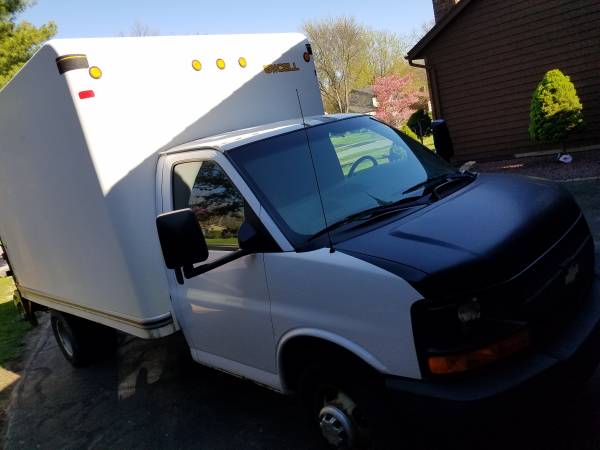2006 CHEVY EXPRESS BOX TRUCK RUNS LIKE NEW - - by for sale in Rochester , NY – photo 3