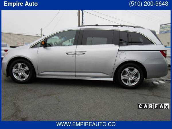2011 Honda Odyssey 5dr Touring with 2-speed variable intermittent... for sale in Hayward, CA – photo 3