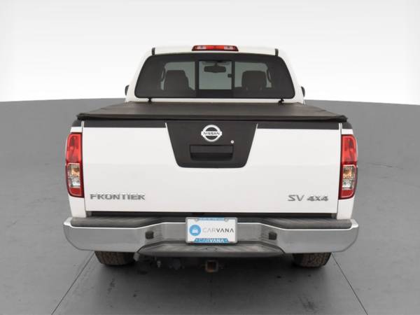 2011 Nissan Frontier King Cab SV Pickup 2D 6 ft pickup White -... for sale in Knoxville, TN – photo 9