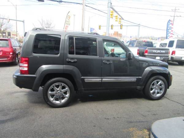 2010 JEEP LIBERTY LIMITED V6 4X4 ONLY 120025 MILES VERY NICE - cars for sale in East Providence, RI – photo 6