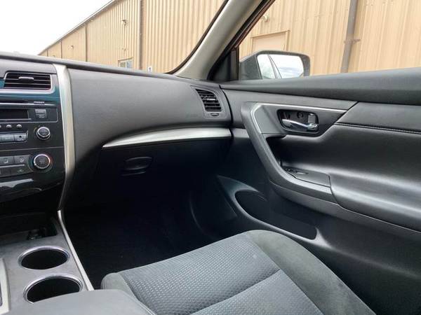 2015 Nissan Altima 2.5 - 23,000 miles for sale in Uniontown , OH – photo 17