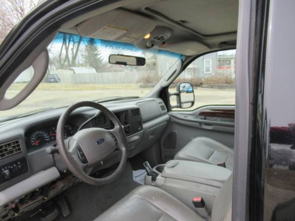 2004 Ford F-350 Super Duty Lariat 4dr Crew Cab 4WD LB - cars & for sale in Bloomington, IL – photo 9