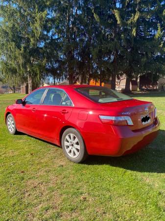 2008 Toyota Camry Hybrid - cars & trucks - by owner - vehicle... for sale in New Cumberland, WV – photo 3