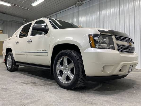 2013 Chevrolet Avalanche - Small Town & Family Owned! Excellent for sale in Wahoo, NE – photo 6