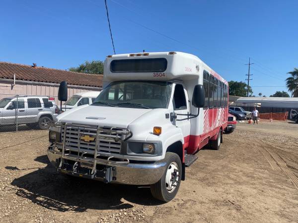 2009 Chevrolet 5500 27 passenger bus with wheel chair lift - cars & for sale in Other, CA – photo 2