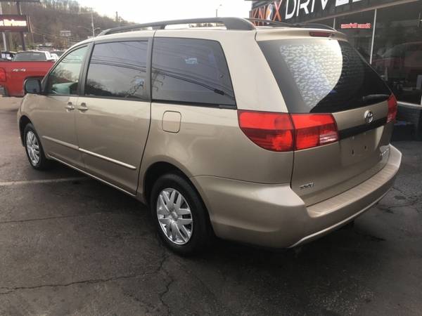2004 Toyota Sienna Leather Lets Trade Text Offers Text Offers/Trade... for sale in Knoxville, TN – photo 2
