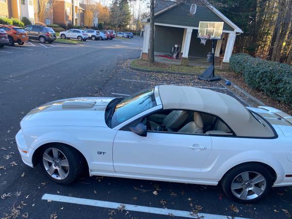 2007 Mustang GT Convertible / LOW MILES / Excellent Condition !!! -... for sale in Chapel hill, NC – photo 3