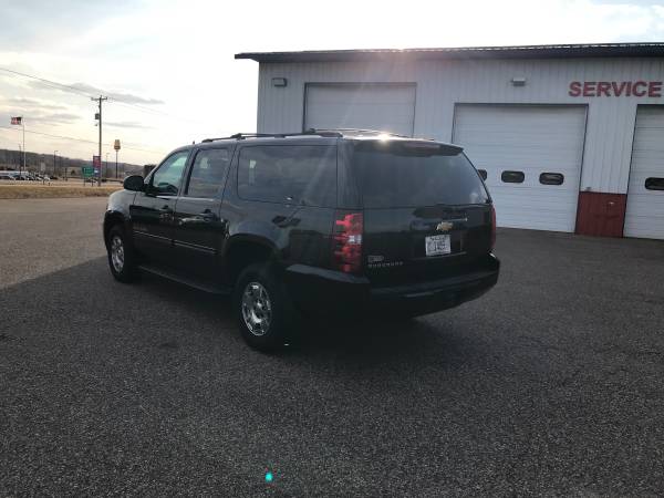 Rust free 2014 Chevy Suburban - - by dealer - vehicle for sale in Eau Claire, WI – photo 8