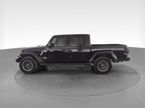 2020 Jeep Gladiator Overland Pickup 4D 5 ft pickup Black - FINANCE -... for sale in Akron, OH – photo 5