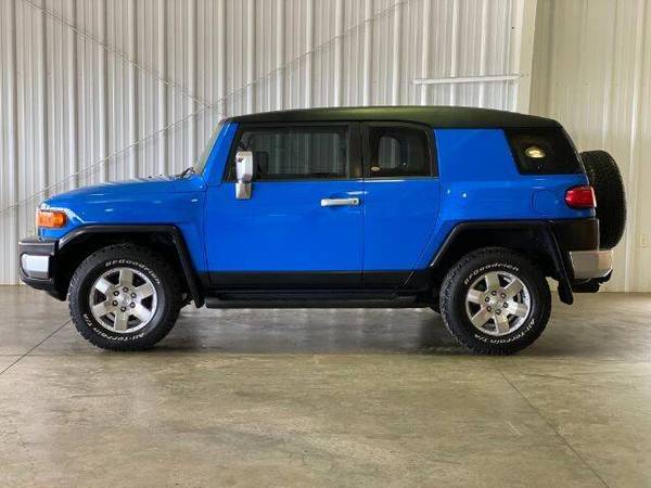 2007 Toyota FJ Cruiser - Voodoo Blue - One Owner - Service Records! for sale in La Crescent, WI – photo 2