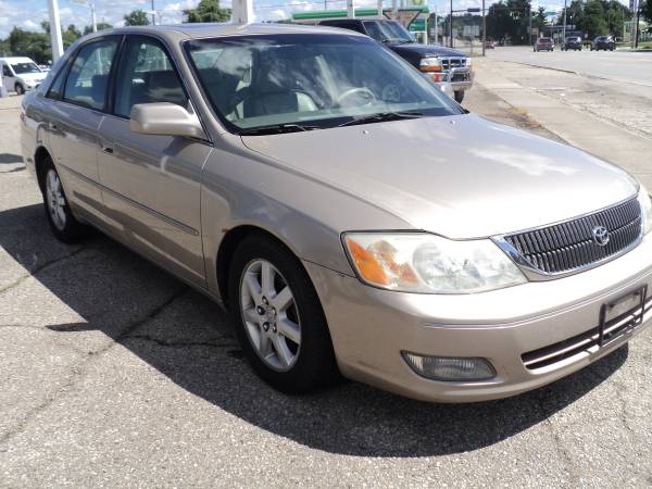 2000 TOYOTA AVALON - cars & trucks - by dealer - vehicle automotive... for sale in Fairborn, OH
