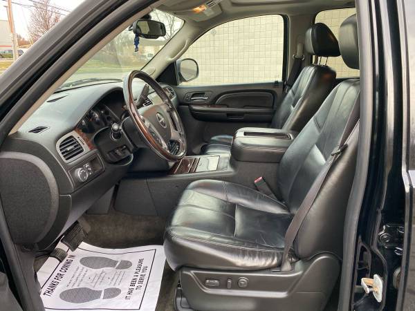 2008 GMC YUKON XL DENALI - cars & trucks - by owner - vehicle... for sale in Trumbull, NY – photo 7