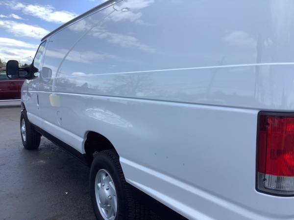 Clean Carfax! 2014 Ford E-250! Dependable! - - by for sale in Ortonville, OH – photo 11
