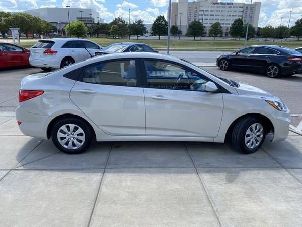 2017 Hyundai Accent - Financing Available! - cars & trucks - by... for sale in Topeka, KS – photo 4