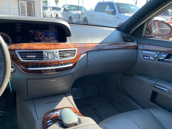 R7. 2007 MERCEDES-BENZ S-CLASS S550 NAVIGATION LEATHER SUPER CLEAN for sale in Stanton, CA – photo 18