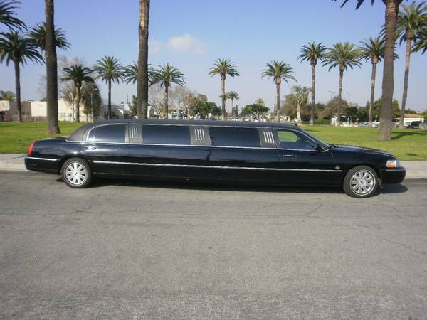 2005 BLACK 120IN LINCOLN TOWNCAR LIMOUSINE #1099 - cars & trucks -... for sale in Los Angeles, OR – photo 6