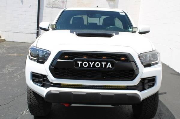 2019 Toyota Tacoma 4WD 4WD TRD Pro Double Cab - - by for sale in Saint Louis, MO – photo 8
