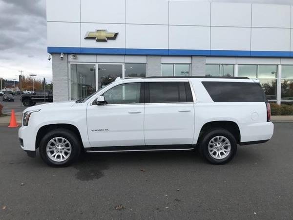 2019 GMC Yukon XL SLT WORK WITH ANY CREDIT! - cars & trucks - by... for sale in Newberg, OR – photo 4