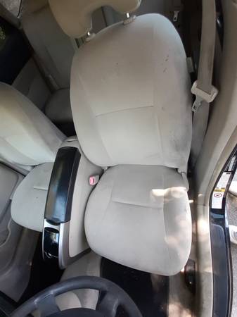 08 Toyota Prius newer main battery looks great stolen catalytic for sale in Canoga Park, CA – photo 15