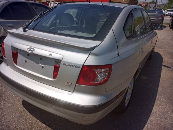 2005 Hyundai Elantra 825 down (BuyHere PayHere) for sale in Hamilton, OH – photo 9