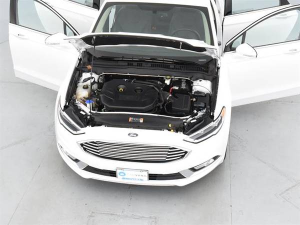 2018 Ford Fusion Titanium Sedan 4D sedan Off white - FINANCE ONLINE for sale in Chicago, IL – photo 4