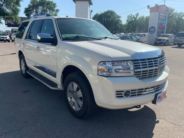 ★★★ 2007 Lincoln Navigator / 4x4 / Fully Loaded! ★★★ for sale in Grand Forks, ND – photo 4
