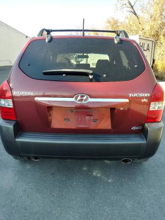 2007 Hyundai Tucson - cars & trucks - by owner - vehicle automotive... for sale in Albany, NY – photo 4