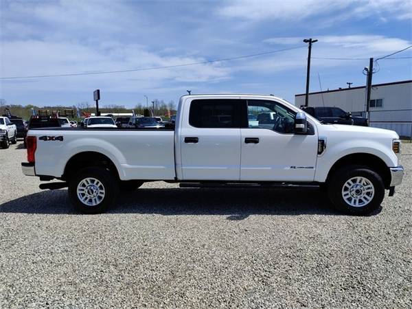 2018 Ford F-250SD XLT - - by dealer - vehicle for sale in Chillicothe, WV – photo 4