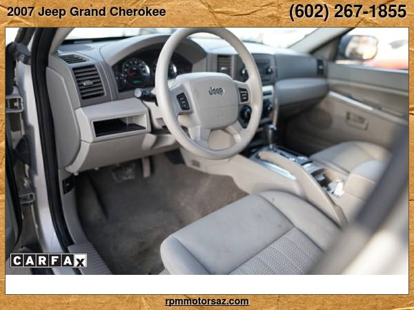 2007 Jeep Grand Cherokee Laredo 4WD - cars & trucks - by dealer -... for sale in Phoenix, AZ – photo 20
