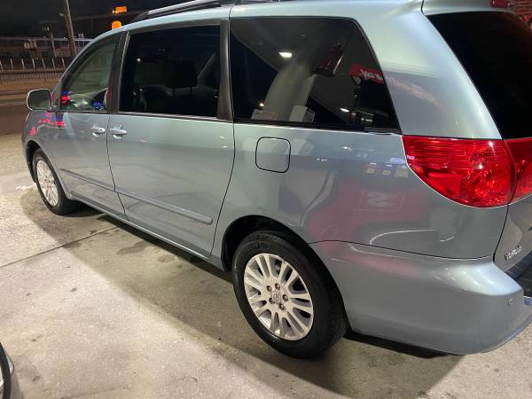2009 Toyota Sienna - cars & trucks - by owner - vehicle automotive... for sale in Jamaica, NY – photo 7