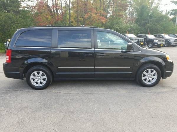 2010 Chrysler Town Country Touring for sale in Oconto, WI – photo 6