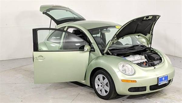 2007 Volkswagen New Beetle VW 2dr Manual Coupe - cars & trucks - by... for sale in Salem, OR – photo 18