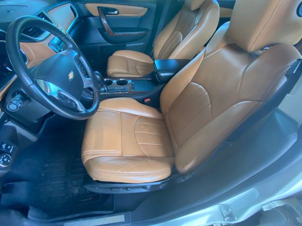 2013 CHEVY TRAVERSE LTZ, 3.6L 6-CYL, LEATHER, NAV, 3RD SEAT,... for sale in Cambridge, MN – photo 3