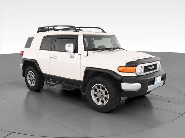 2013 Toyota FJ Cruiser Sport Utility 2D suv White - FINANCE ONLINE -... for sale in Brooklyn, NY – photo 15