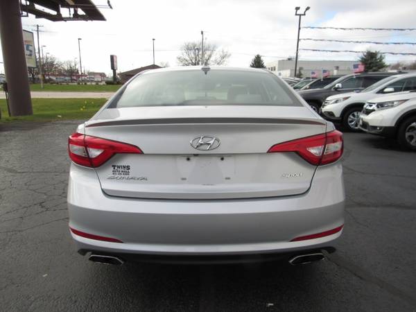 2015 Hyundai Sonata 2.4L Limited - cars & trucks - by dealer -... for sale in Rockford, WI – photo 7