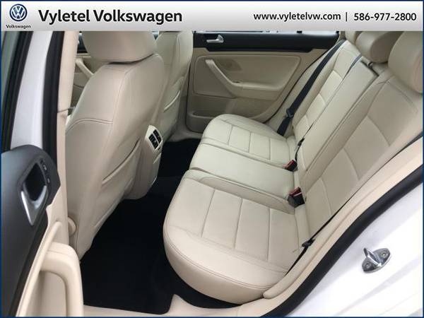 2013 Volkswagen Jetta SportWagen wagon 4dr DSG TDI w/Sunroof for sale in Sterling Heights, MI – photo 11