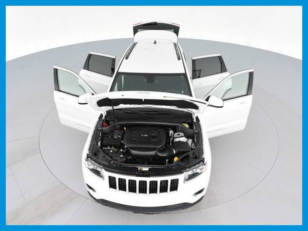 2016 Jeep Grand Cherokee Laredo E Sport Utility 4D suv White for sale in West Palm Beach, FL – photo 22