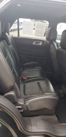 **LEATHER SEATS**2012 Ford Explorer 4WD 4dr XLT for sale in Chesaning, MI – photo 19