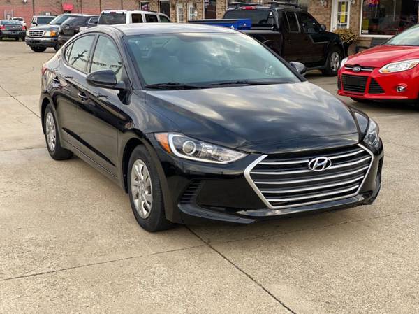 2017 Hyundai Elantra SE 6AT (FREE WARRANTY) - cars & trucks - by... for sale in Lafayette, IN – photo 3