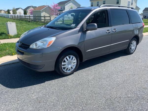 2005 Toyota Sienna - - by dealer - vehicle automotive for sale in Middletown, DE – photo 2