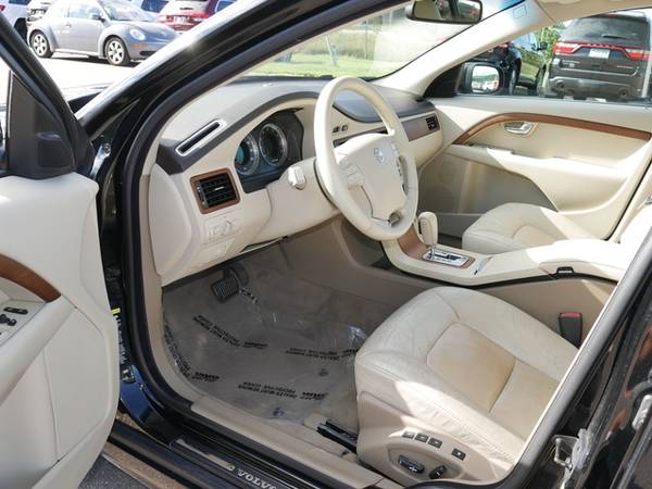 2009 Volvo S80 I6 - cars & trucks - by dealer - vehicle automotive... for sale in South St. Paul, MN – photo 6