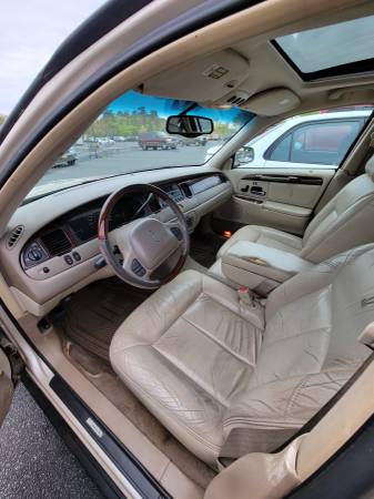 2001 Lincoln Town Car Cartier for sale in Lakewood, NJ – photo 9