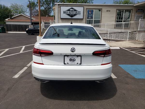 2020 Volkswagen Passat 2 0T R-Line Auto - - by dealer for sale in San Antonio, TX – photo 8