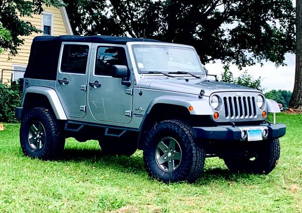 Jeep Wrangler unlimited - cars & trucks - by owner - vehicle... for sale in Newport, RI – photo 6