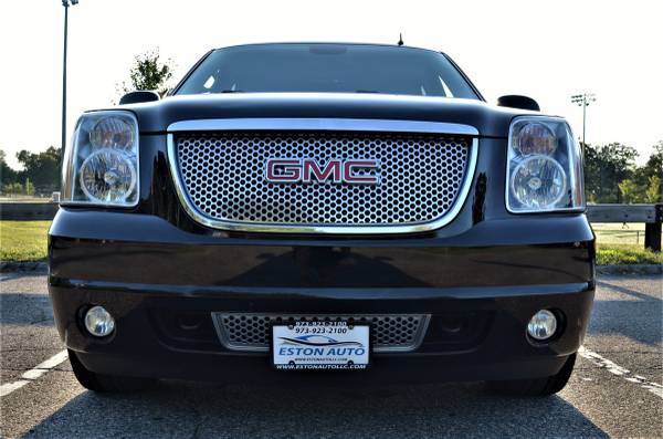 2009 GMC Yukon Denali -----LOADED----LIKE NEW!!!----- $12500 for sale in Middle Village, NY – photo 4